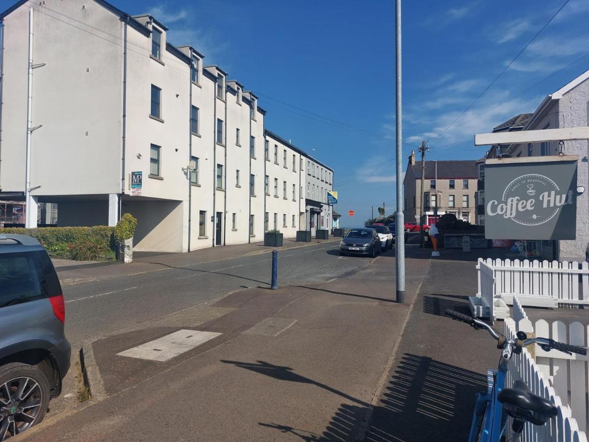 Marine Beach Escape Castlerock Beside Beach Golf Course And Pub Extérieur photo