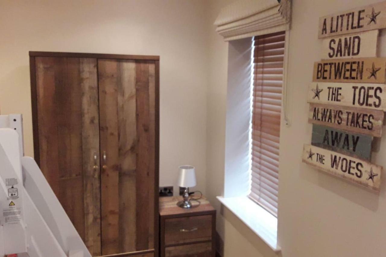 Marine Beach Escape Castlerock Beside Beach Golf Course And Pub Extérieur photo