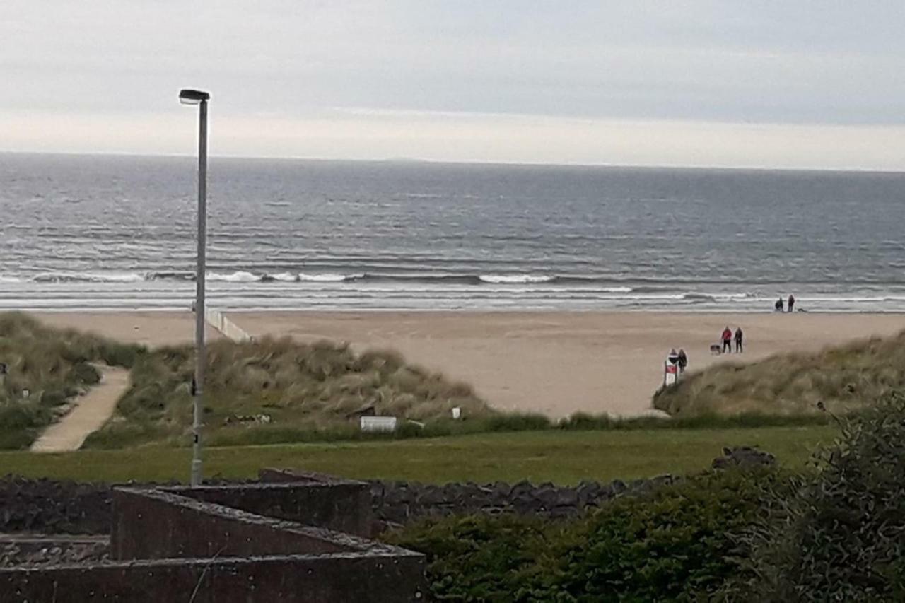 Marine Beach Escape Castlerock Beside Beach Golf Course And Pub Extérieur photo